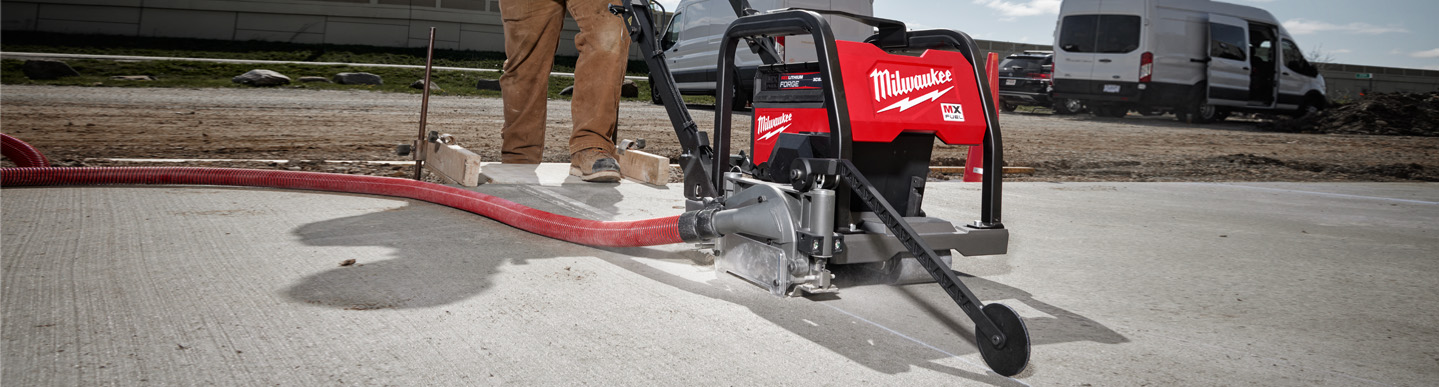 Milwaukee MX FUEL™ Cordless 6” Green Concrete Saw